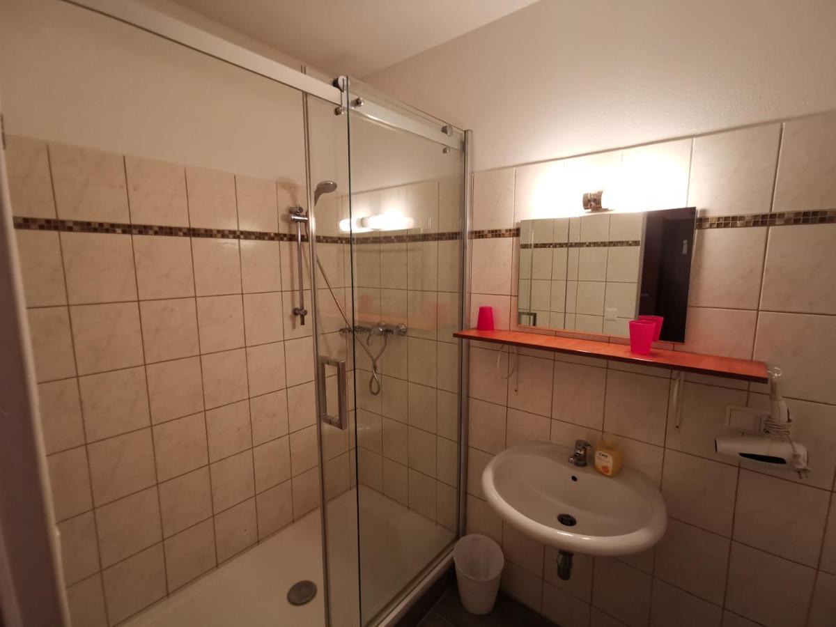 Hotel Khail Maria Lanzendorf المظهر الخارجي الصورة